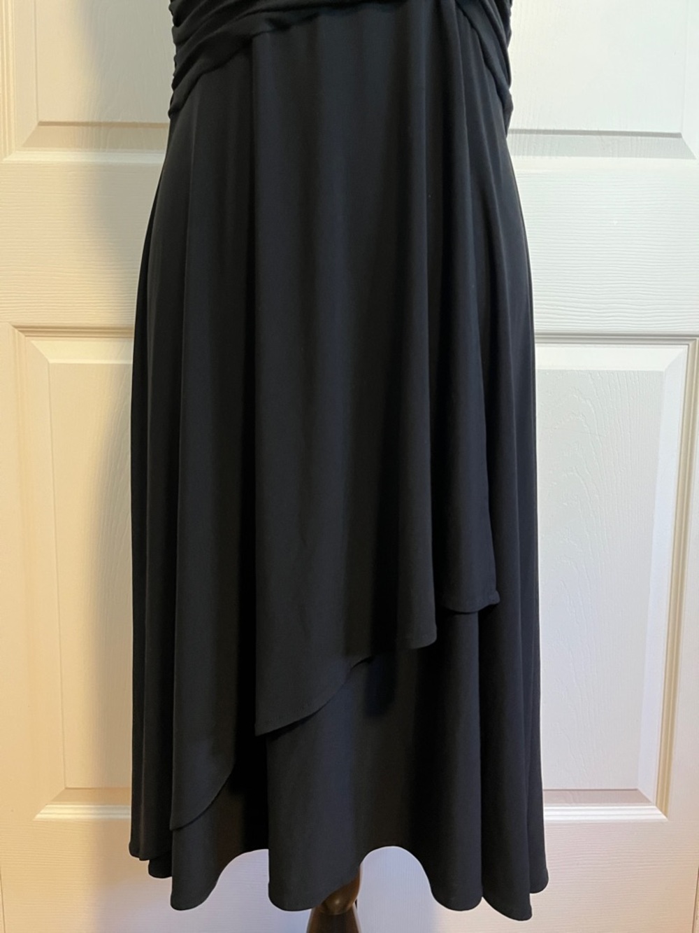 Scarlett Nite Black Ruched V-Neck Midi Dress, size 14 - Picture 3 of 6